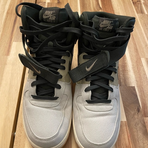 Nike Air Force 1  Hi 07 LV8  Light Bone Men's 10.5 - Picture 2 of 5